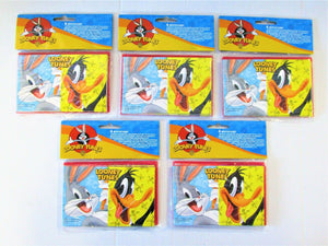 Pack of 30 Looney Tunes Invitations and Envelopes - Party Invites
